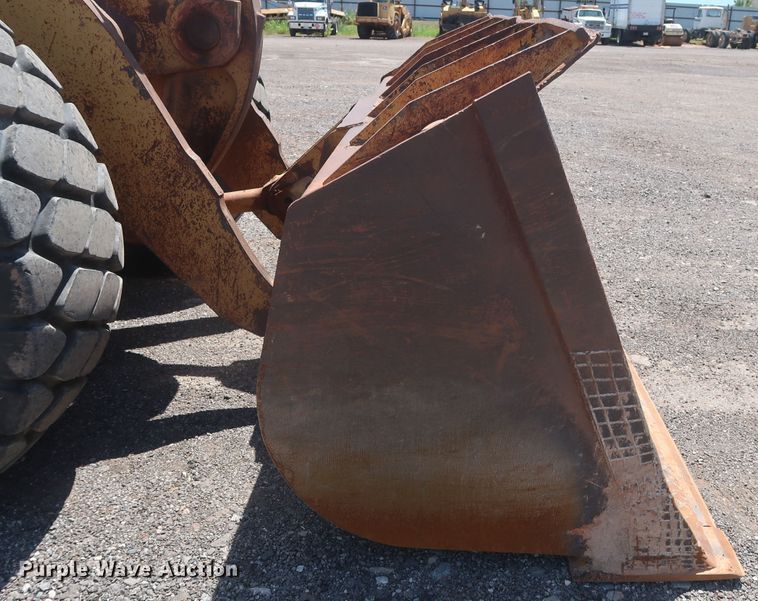 image for item DH0983 1991 Caterpillar 966F  wheel loader