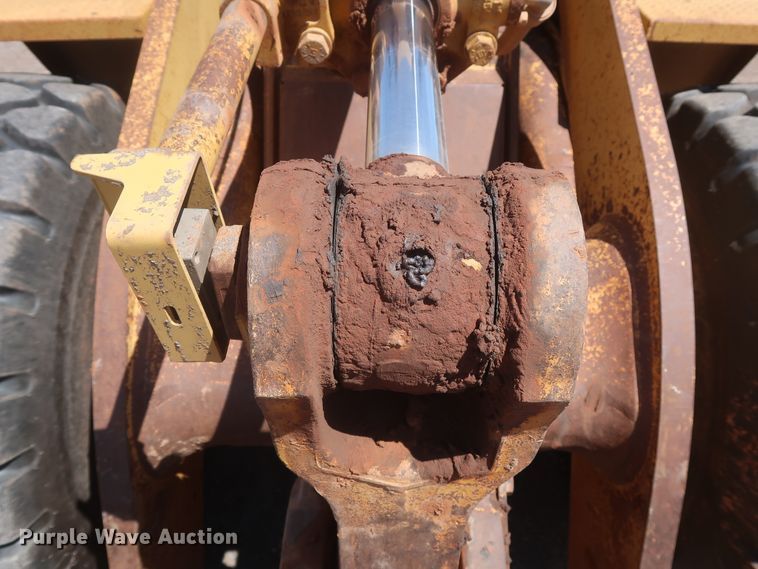 image for item DH0983 1991 Caterpillar 966F  wheel loader