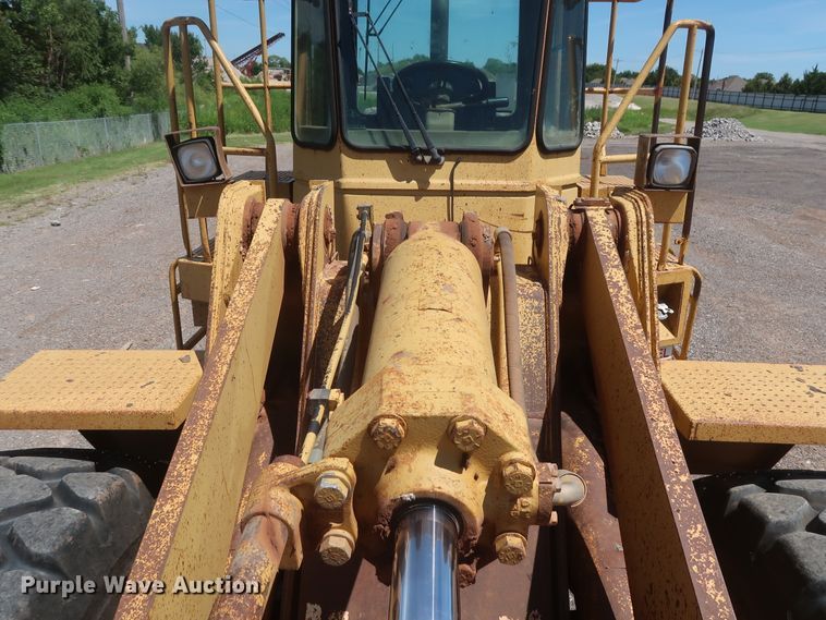 image for item DH0983 1991 Caterpillar 966F  wheel loader