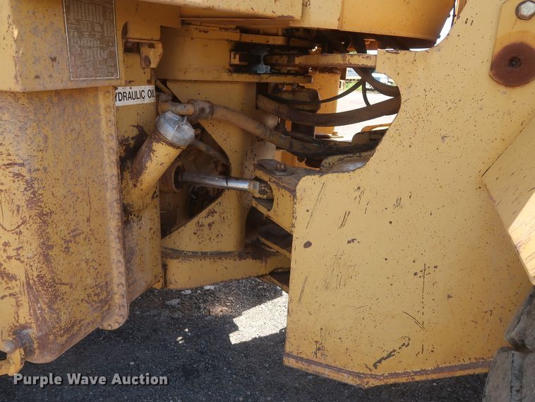image for item DH0983 1991 Caterpillar 966F  wheel loader