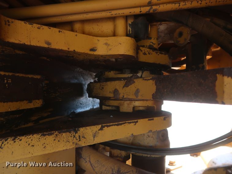 image for item DH0983 1991 Caterpillar 966F  wheel loader