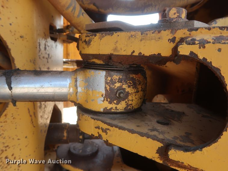 image for item DH0983 1991 Caterpillar 966F  wheel loader