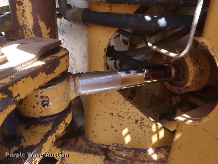 image for item DH0983 1991 Caterpillar 966F  wheel loader