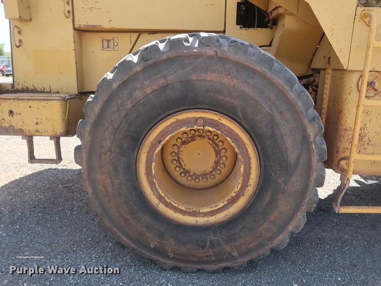 image for item DH0983 1991 Caterpillar 966F  wheel loader