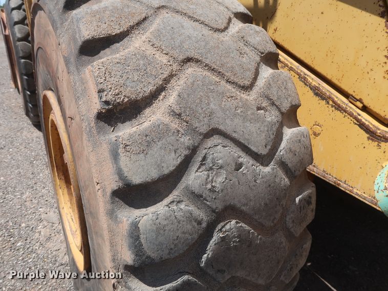 image for item DH0983 1991 Caterpillar 966F  wheel loader