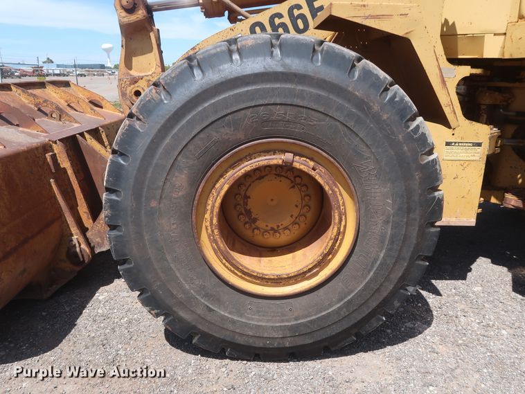 image for item DH0983 1991 Caterpillar 966F  wheel loader