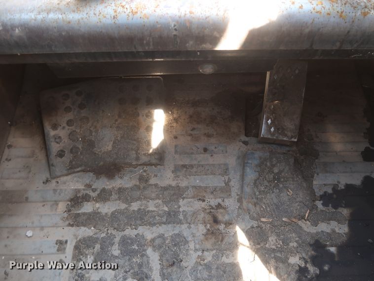 image for item DH0985 2006 Caterpillar 248B  skid steer loader
