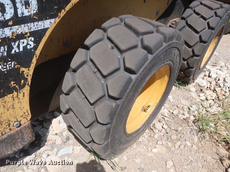 image for item DH0985 2006 Caterpillar 248B  skid steer loader