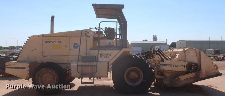 image for item DH0990 2004 Bomag MPH364R  reclaimer