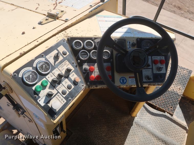 image for item DH0990 2004 Bomag MPH364R  reclaimer