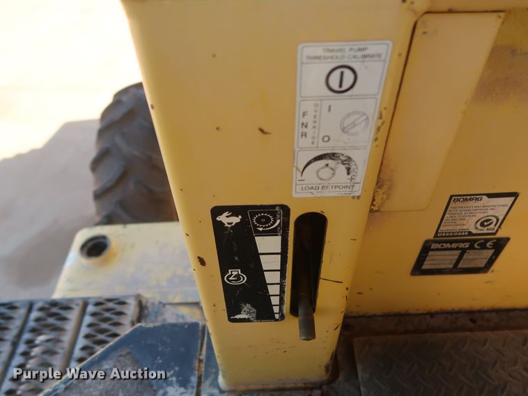 image for item DH0990 2004 Bomag MPH364R  reclaimer