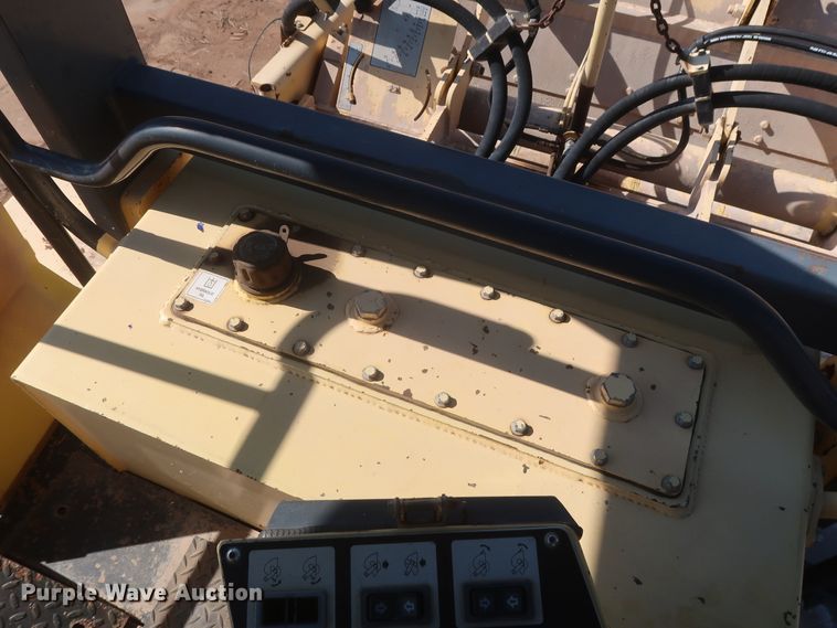 image for item DH0990 2004 Bomag MPH364R  reclaimer