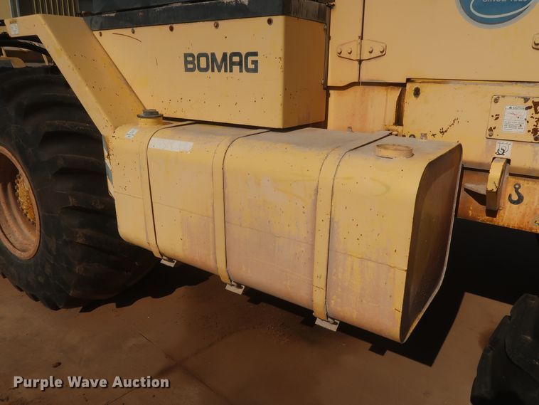 image for item DH0990 2004 Bomag MPH364R  reclaimer