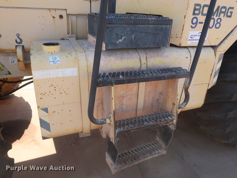 image for item DH0990 2004 Bomag MPH364R  reclaimer