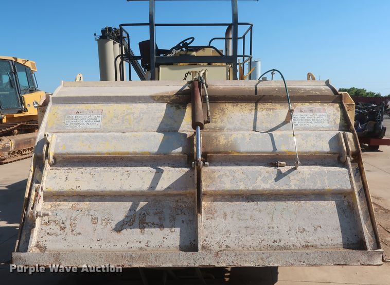 image for item DH0990 2004 Bomag MPH364R  reclaimer