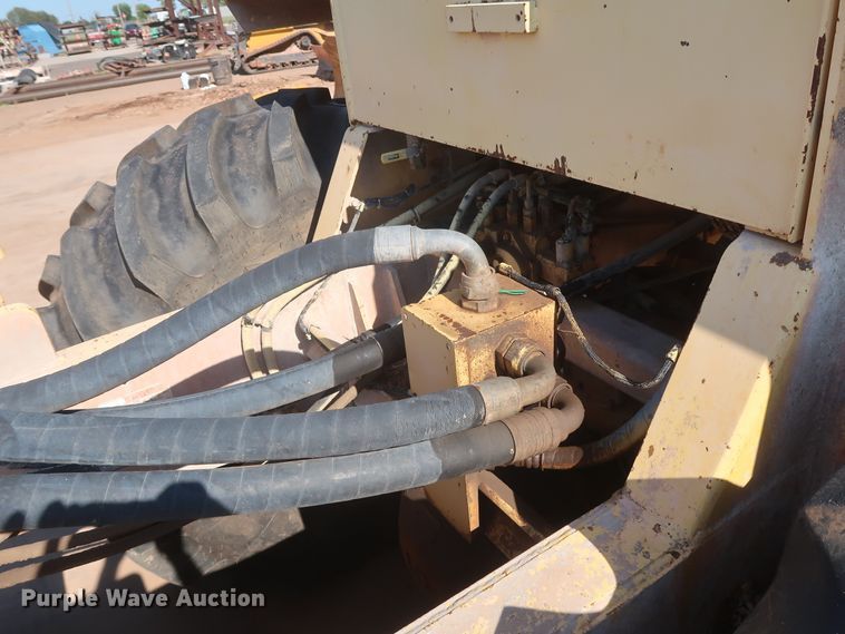 image for item DH0990 2004 Bomag MPH364R  reclaimer