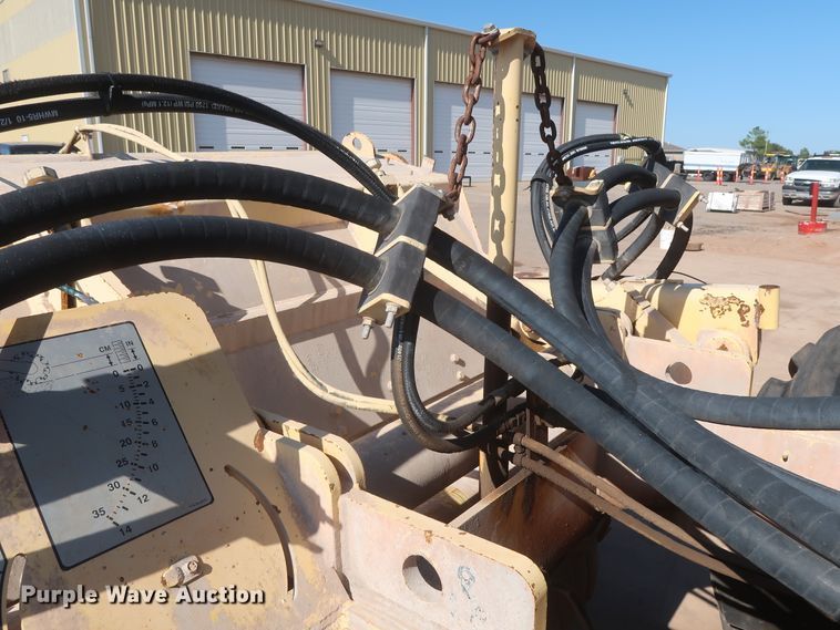 image for item DH0990 2004 Bomag MPH364R  reclaimer