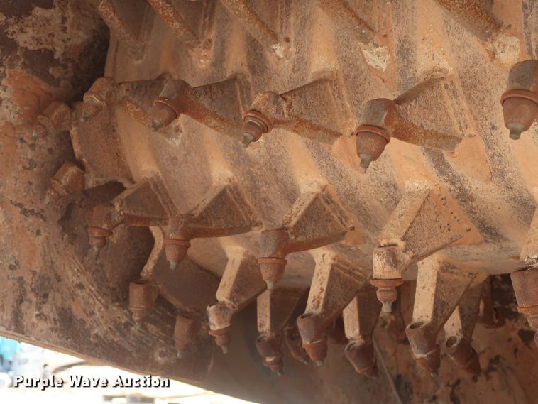 image for item DH0990 2004 Bomag MPH364R  reclaimer