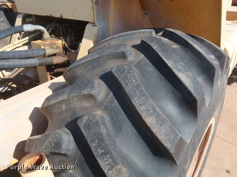 image for item DH0990 2004 Bomag MPH364R  reclaimer