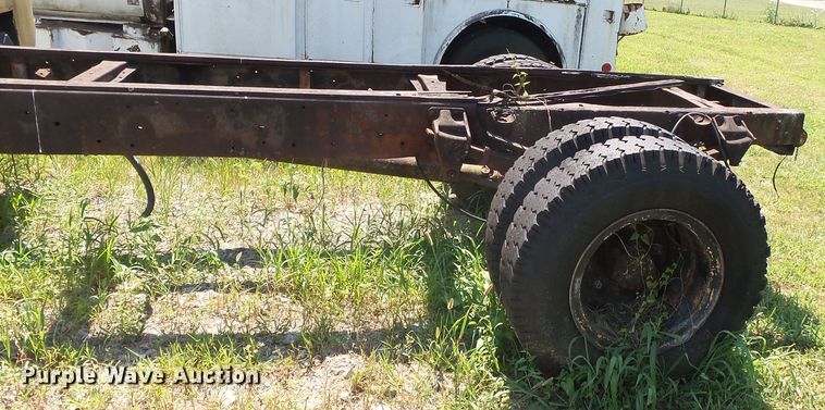 image for item DH3856 1975 Ford F750  truck cab and chassis