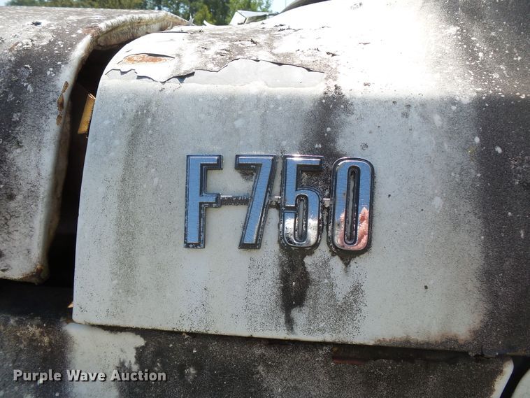 image for item DH3856 1975 Ford F750  truck cab and chassis