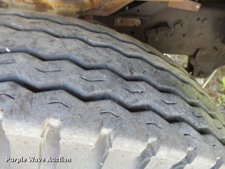 image for item DH3856 1975 Ford F750  truck cab and chassis