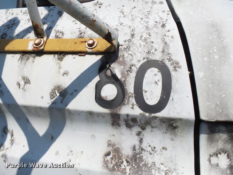 image for item DH3856 1975 Ford F750  truck cab and chassis