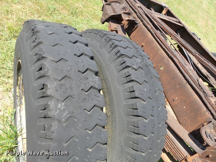 image for item DH3856 1975 Ford F750  truck cab and chassis