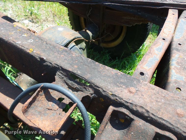 image for item DH3856 1975 Ford F750  truck cab and chassis