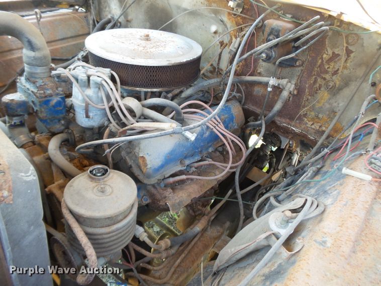 image for item DH3856 1975 Ford F750  truck cab and chassis