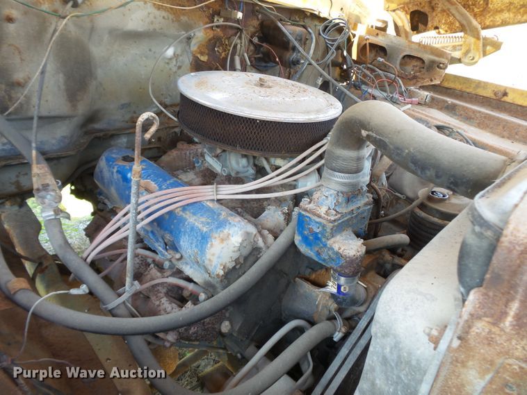 image for item DH3856 1975 Ford F750  truck cab and chassis