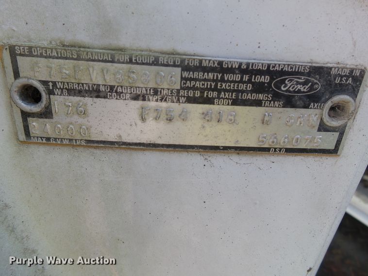 image for item DH3856 1975 Ford F750  truck cab and chassis