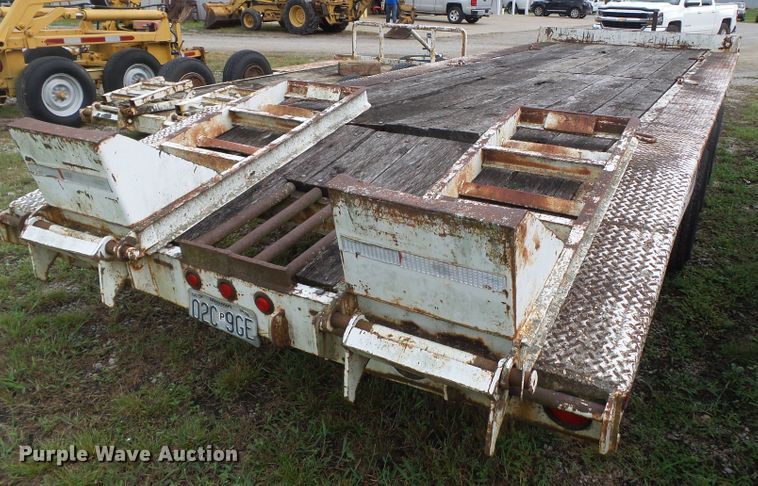 image for item DH3915 1980 equipment trailer