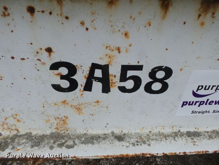 image for item DH3915 1980 equipment trailer