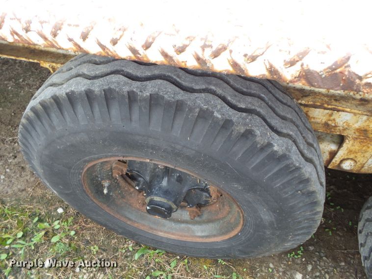 image for item DH3915 1980 equipment trailer