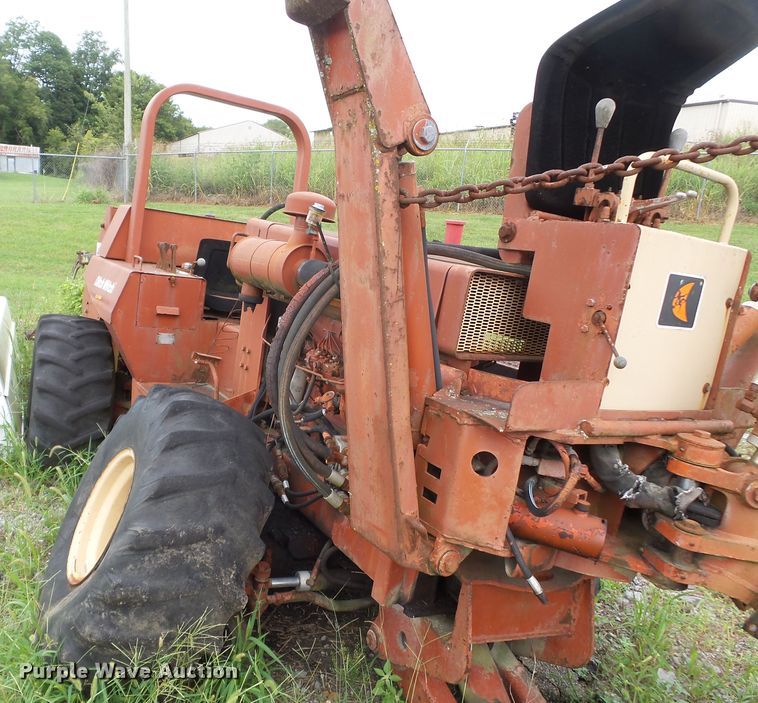 image for item DH3917 Ditch Witch 6510  trencher