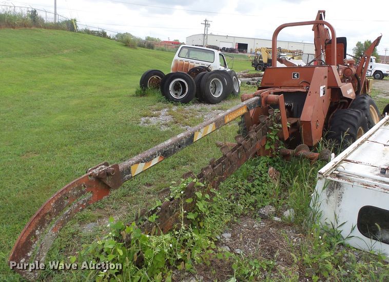 image for item DH3917 Ditch Witch 6510  trencher