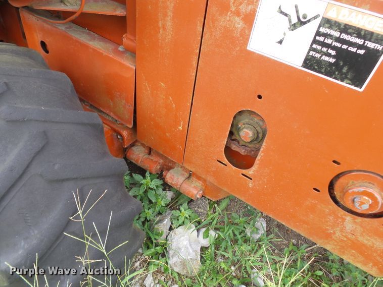 image for item DH3917 Ditch Witch 6510  trencher