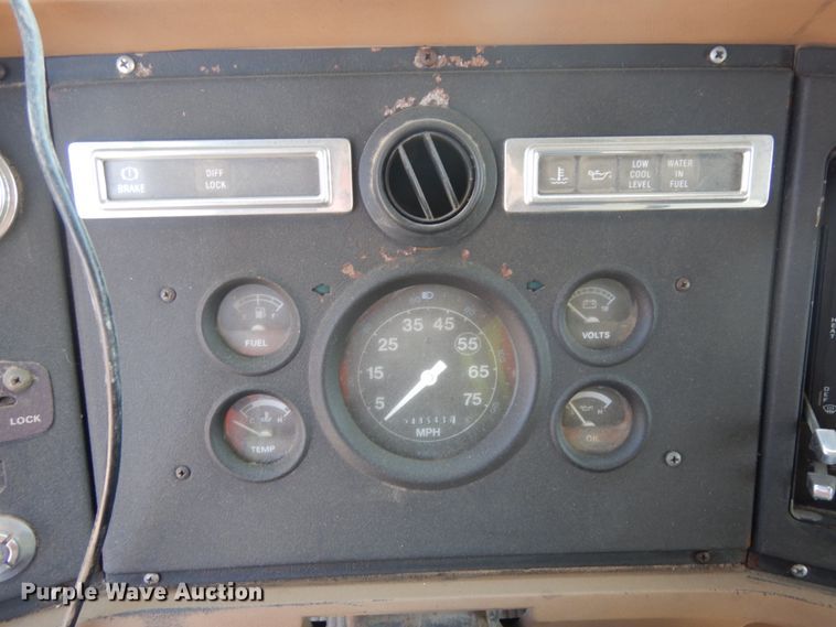 image for item DH6598 1989 Ford L8000  dump truck