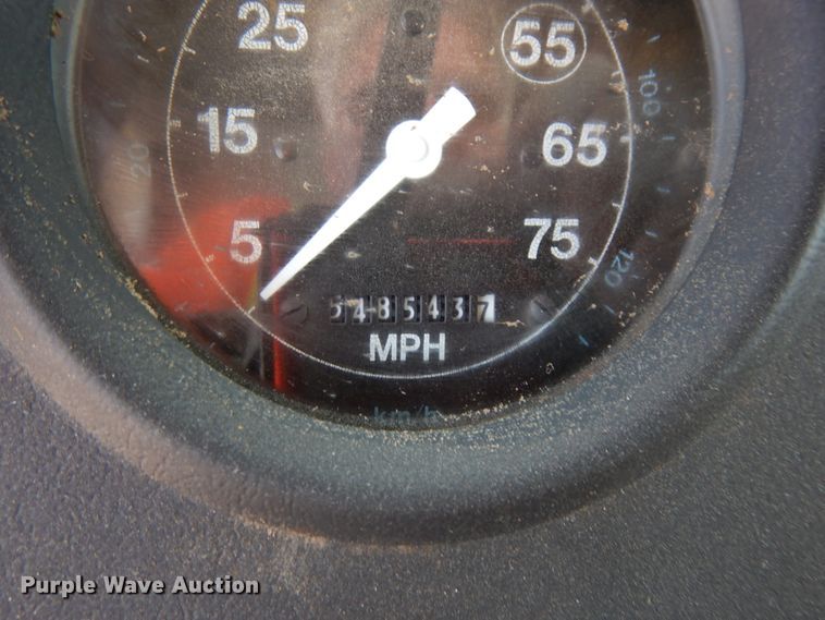 image for item DH6598 1989 Ford L8000  dump truck