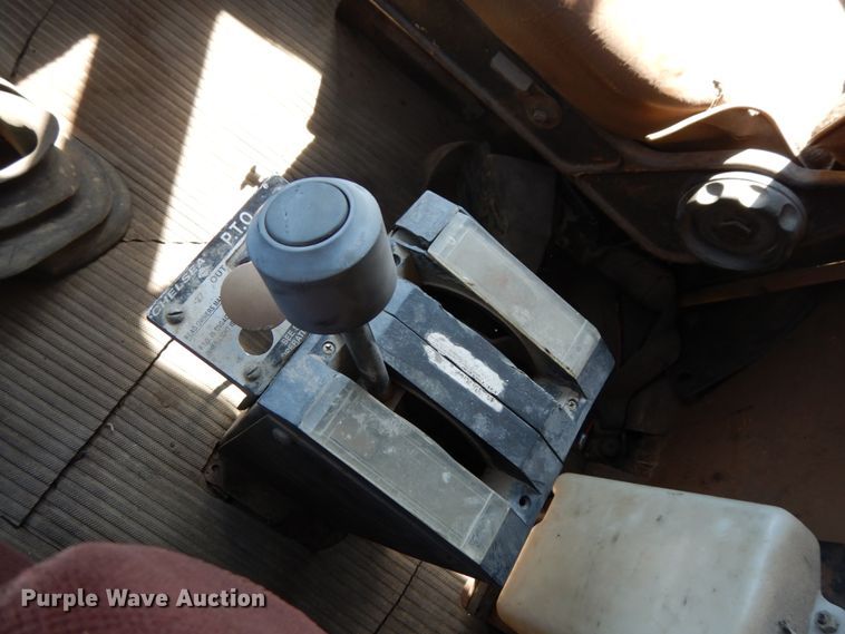 image for item DH6598 1989 Ford L8000  dump truck