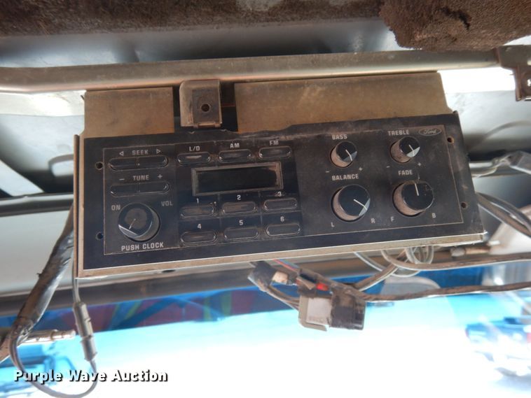 image for item DH6598 1989 Ford L8000  dump truck