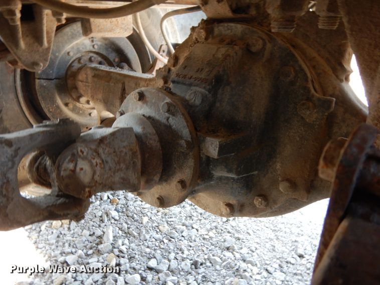 image for item DH6598 1989 Ford L8000  dump truck