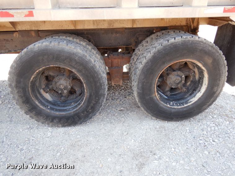 image for item DH6598 1989 Ford L8000  dump truck
