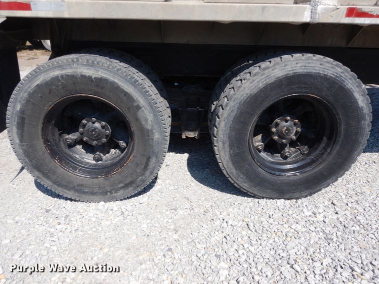 image for item DH6598 1989 Ford L8000  dump truck