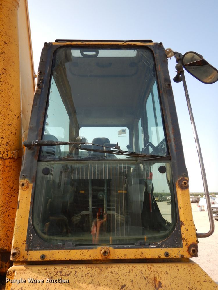 image for item DH6600 2006 Komatsu PC400LC-7EO  excavator