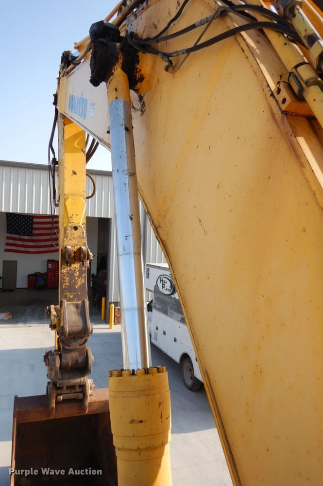 image for item DH6600 2006 Komatsu PC400LC-7EO  excavator