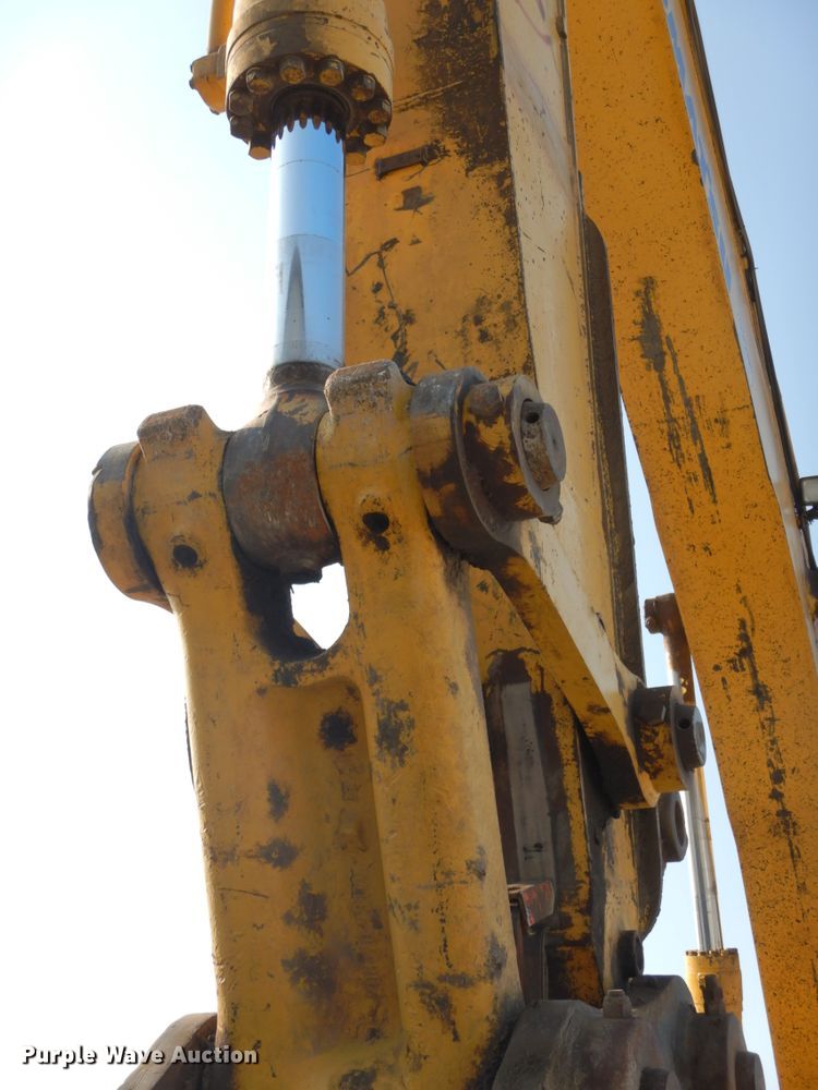 image for item DH6600 2006 Komatsu PC400LC-7EO  excavator