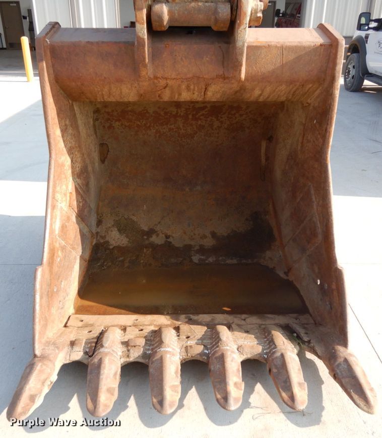 image for item DH6600 2006 Komatsu PC400LC-7EO  excavator