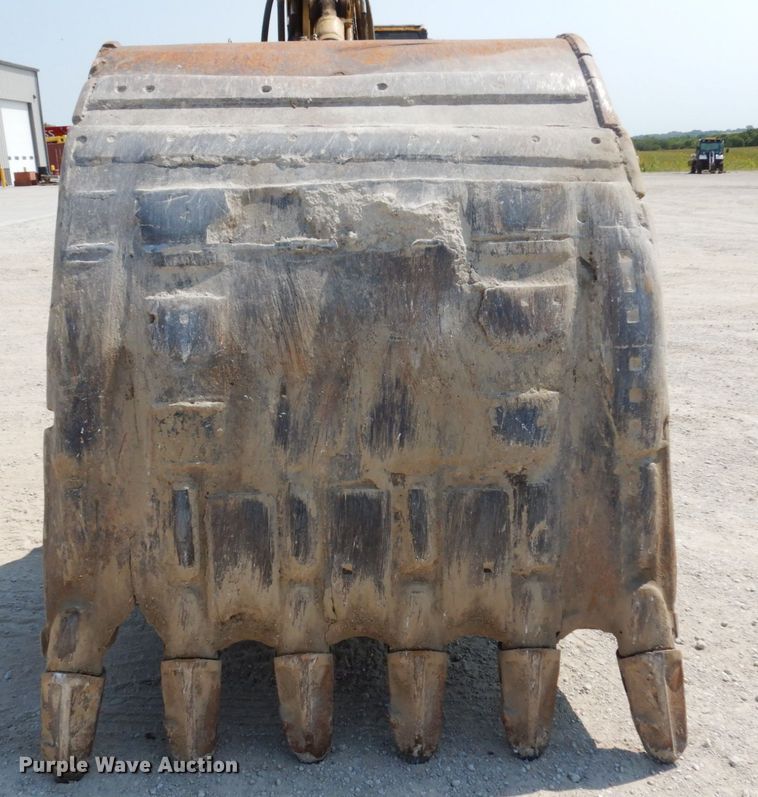 image for item DH6600 2006 Komatsu PC400LC-7EO  excavator